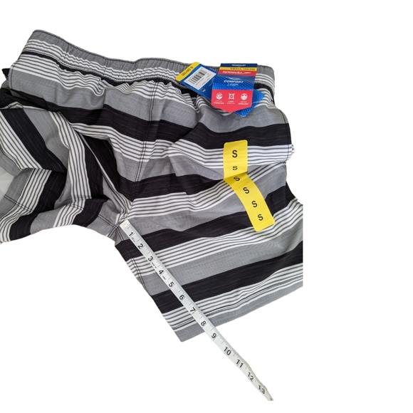 Speedo Tech Volley Shorts NWT Men's Size S Comfort Liner UPF 50+Stretch … - Picture 5 of 13